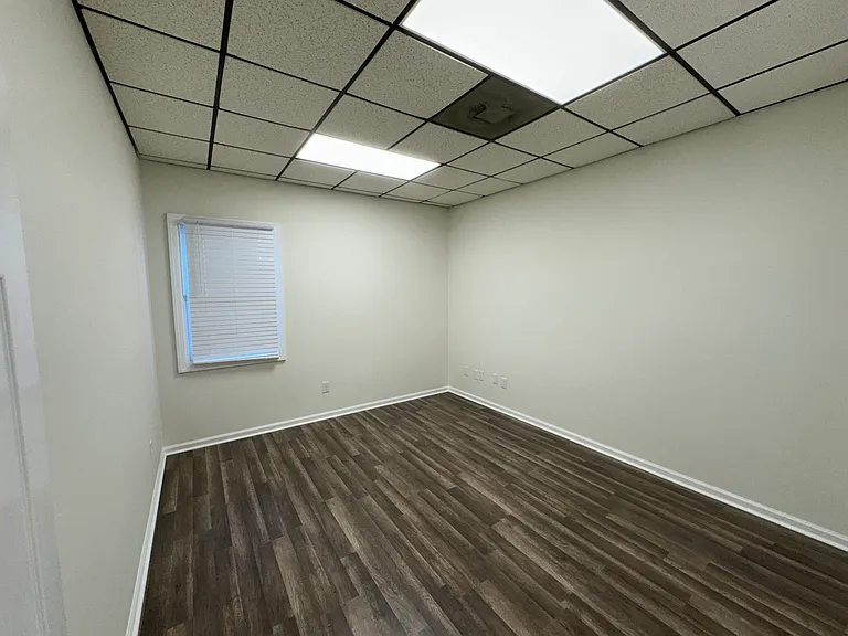 4111 Wall St #B — Photo 12