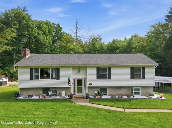 842 Ulster Heights Road, Ellenville, NY 12428