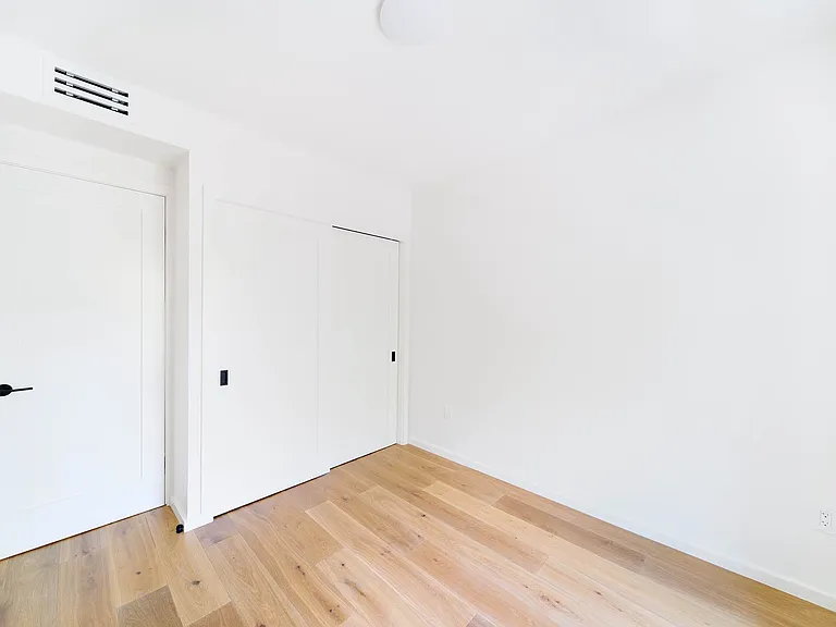 364 Clermont Ave #2 — Photo 13