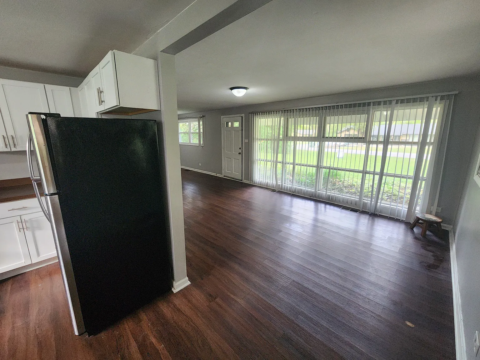 3 bed, 1400 sqft, $2,195 — Photo 3