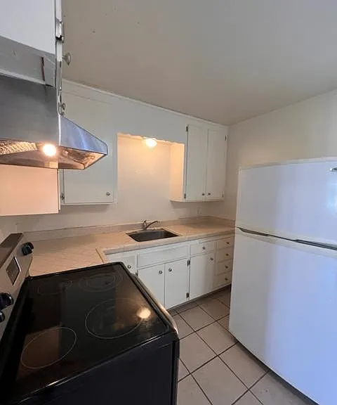 125 S L St #6 — Photo 7