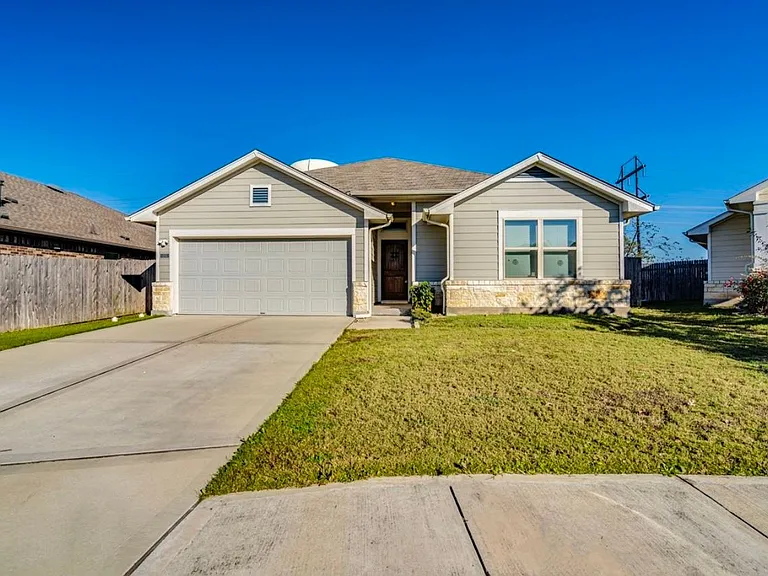 271 Bridgestone Way — Photo 1