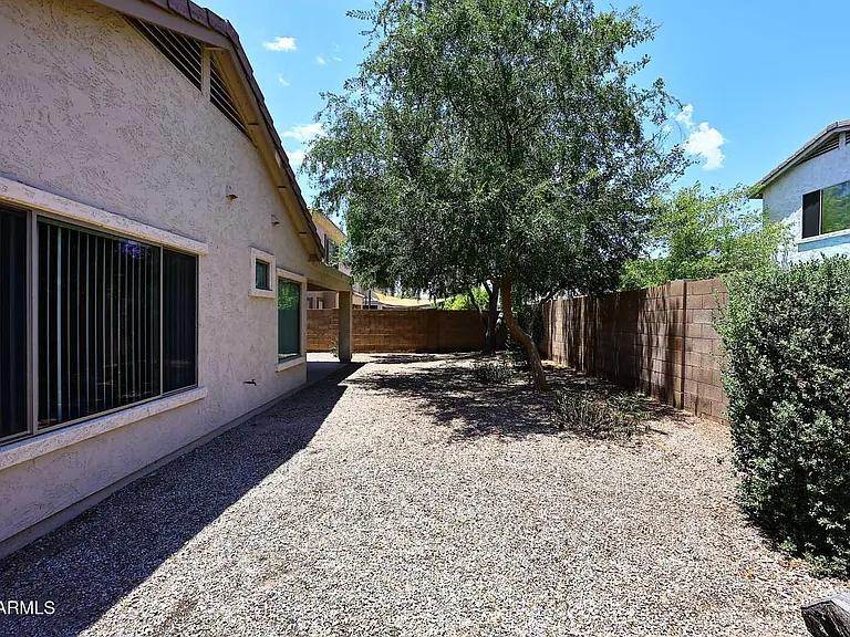 17430 W Yavapai St — Photo 39