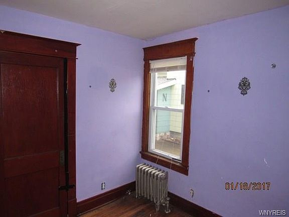 5th image of 43 Johnson St