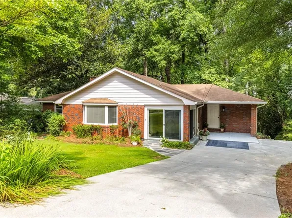 1102 Rogeretta Dr, Atlanta, GA 30329