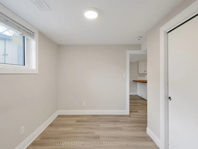 242 Acton Ave #LOWER — Photo 13