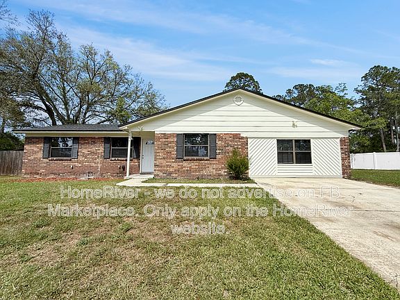 2nd image of 201 Teakwood Cir N