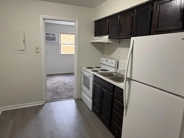 426 Harrodswood Rd #25, Frankfort, KY 40601