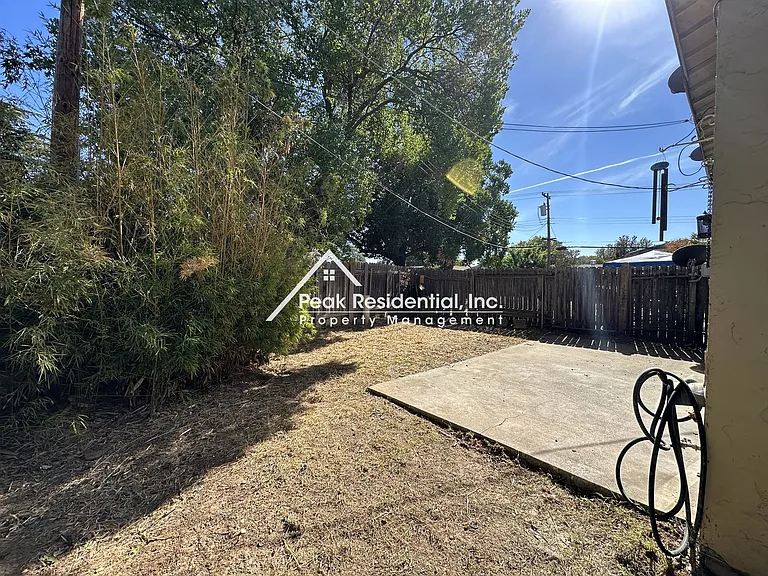 10262 Mills Station Rd — Photo 19