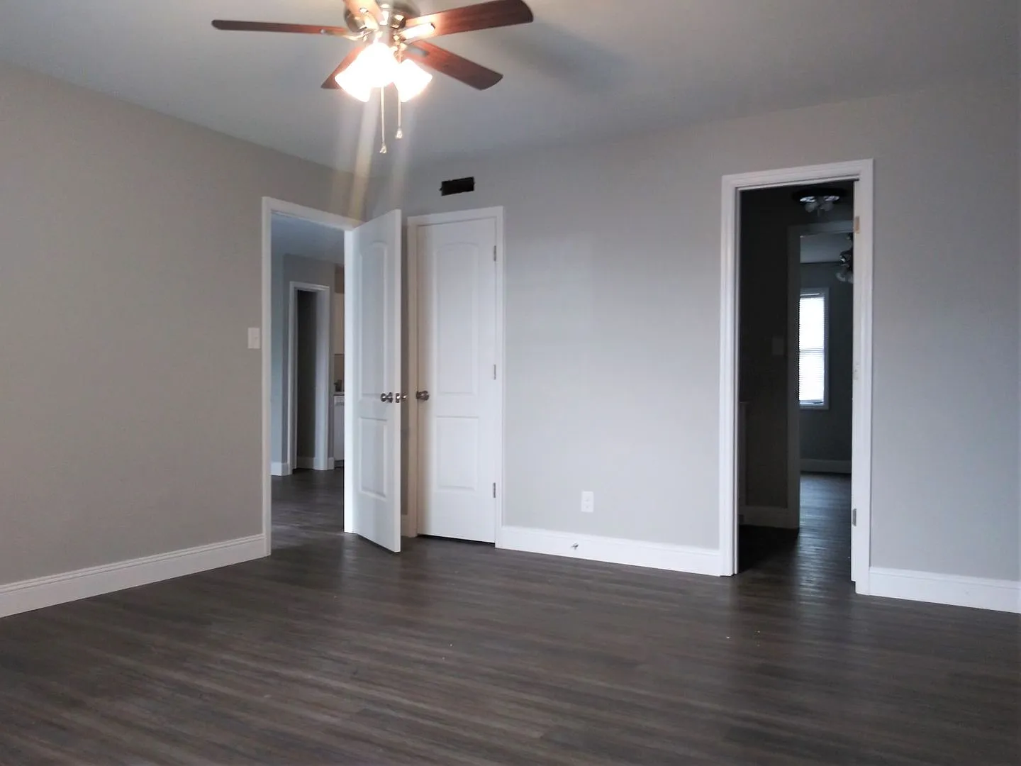 Morgan Ave Apartments — Photo 3