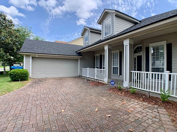 5th image of 1213 Harbour Town Dr