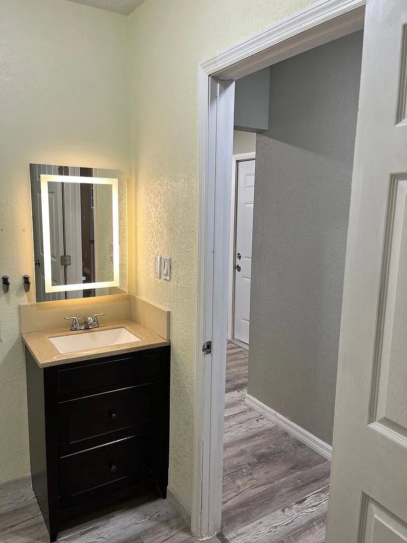 701 tropic st — Photo 3