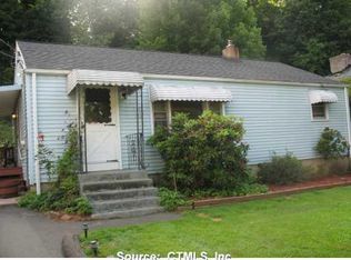 96 Luciani St, Woodbridge, CT 06525