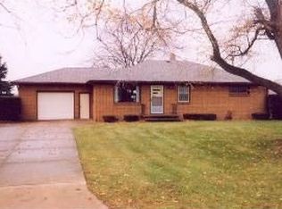400 S Johnson St, Merrill, MI 48637
