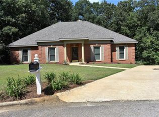 357 Dogwood Ridge Dr, Wetumpka, AL 36093