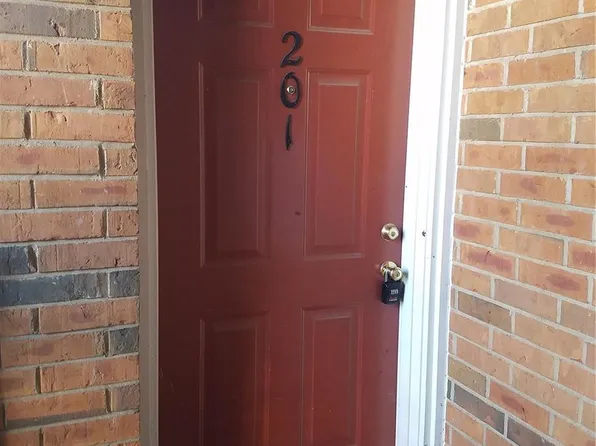 1926 Greenpoint Dr APT 201, Saint Louis, MO 63122