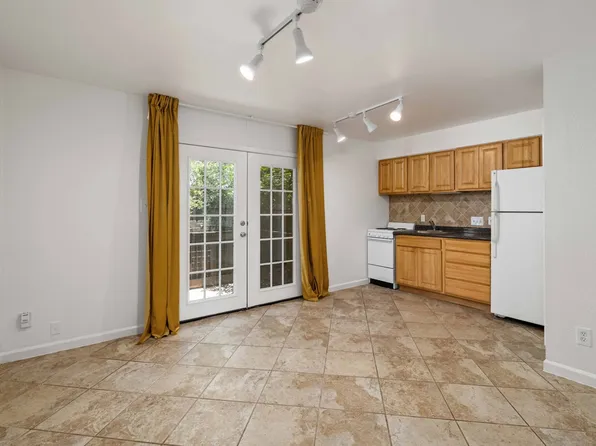 2110 Kinney Ave, Austin, TX 78704