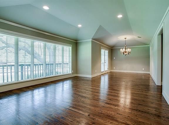 4th image of 14140 Valley Creek Dr