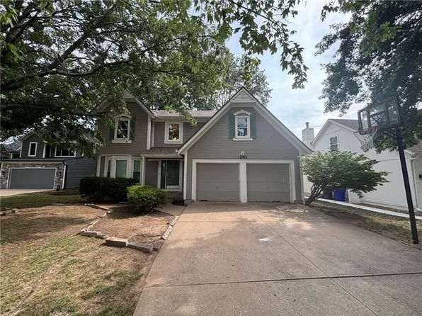 12411 S Alcan St, Olathe, KS 66062