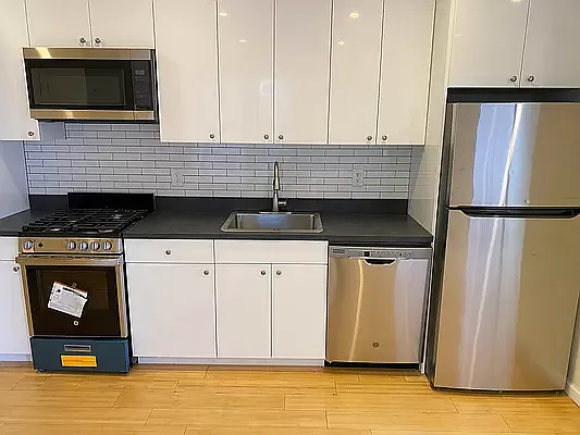 Rented by Level Group | media 5