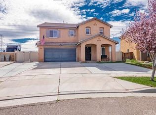 9328 Azurite Ave, Hesperia, CA 92344