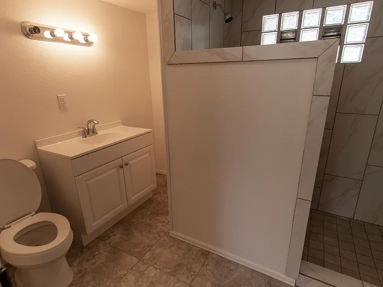 802 S 10th St #1 — Photo 7