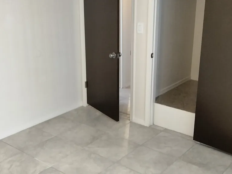 4431 E 3rd St #10 — Photo 6