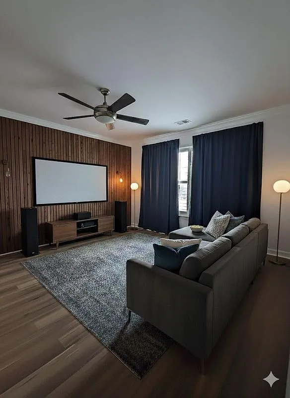4 bed, 2.0 bath, 1369 sqft, $4,500 — Photo 2