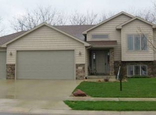 439 Manor Ridge Dr NW, Rochester, MN 55901