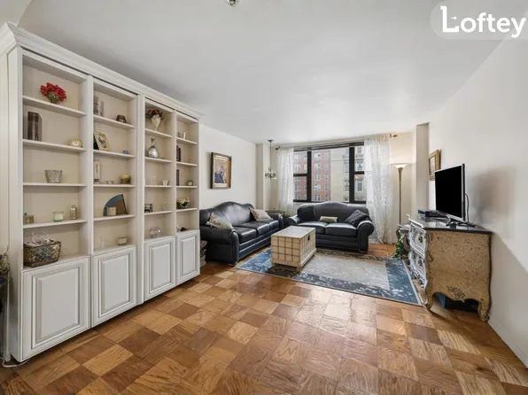 130 East 18th Street image 1 of 9