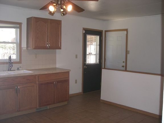 4th image of 8708 Wakefield Dr