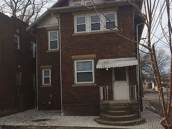 Backyard 920 6th St.