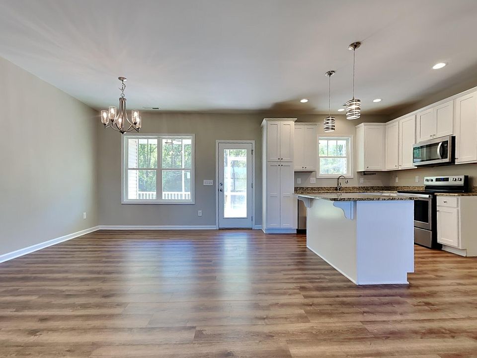 722 Maple Ave, Dunn, NC 28334 Zillow