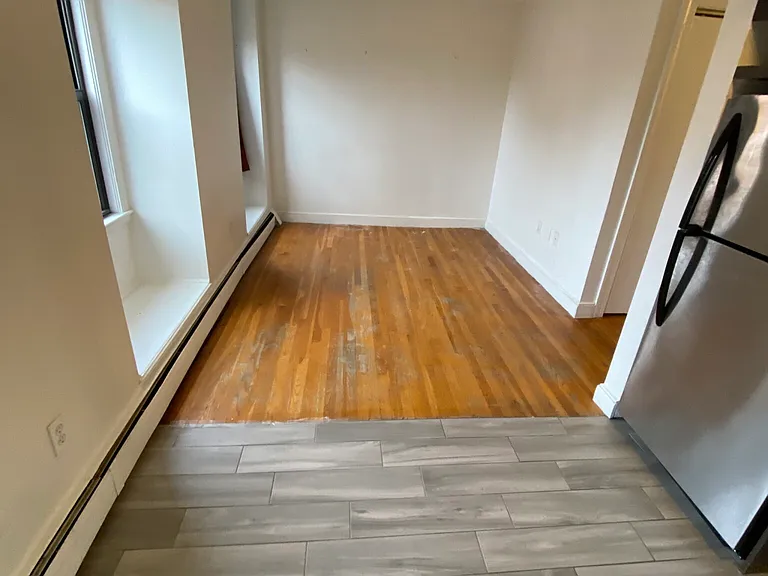 20 Hanson St #2 — Photo 3