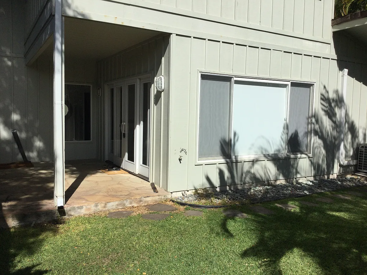 Building Photo - 71 S Kalaheo Ave