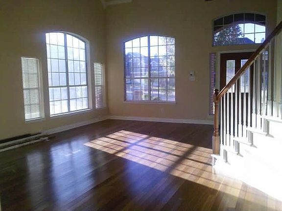 2nd image of 5704 Kelly Ct
