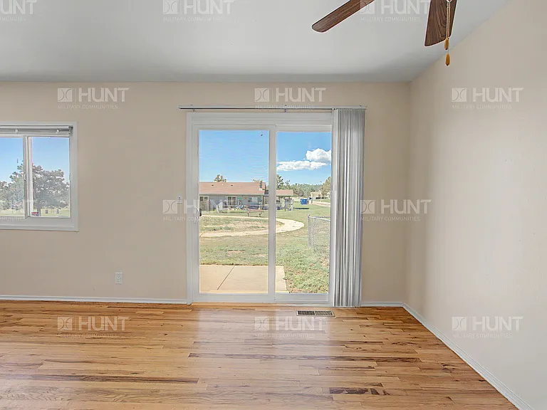 6654 E Primrose Dr #D — Photo 2