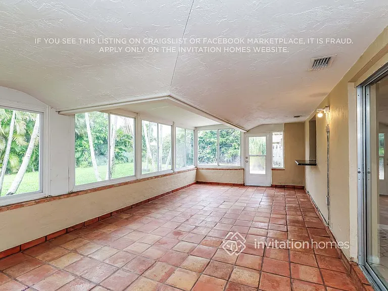 1581 Wyndcliff Dr — Photo 8