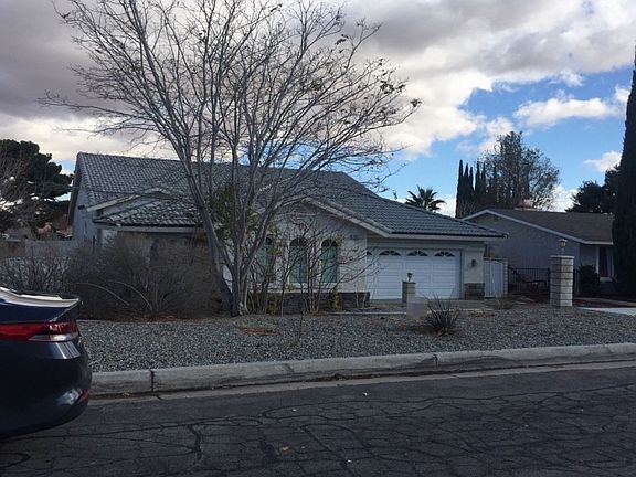 3rd image of 12661 Autumn Leaves Ave