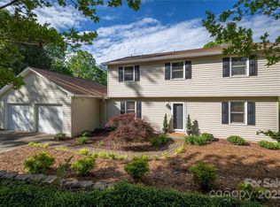 2894 Brookridge Dr, Valdese, NC 28690