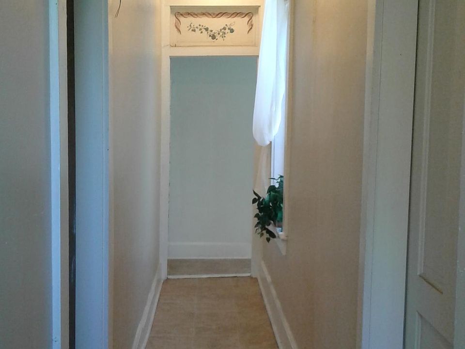 1st image of 1001 N Governor St