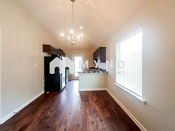 4th image of 9084 Mallard Park Blvd