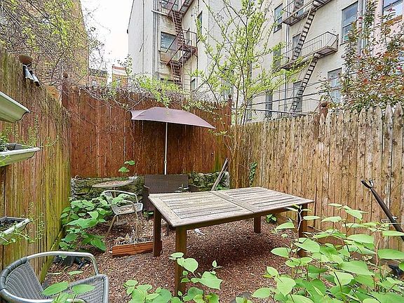 2nd image of 166 W 123rd St #1B