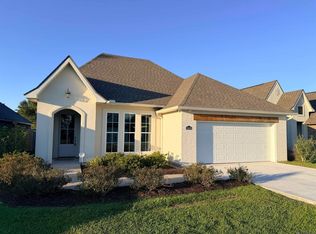 10408 Highland Lakes Dr, Denham Springs, LA 70726