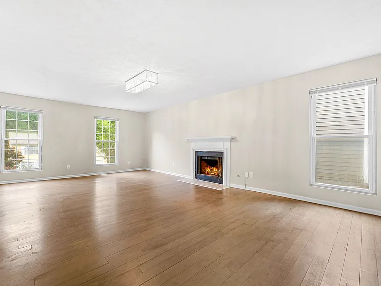 5075 N Bridges Dr — Photo 6