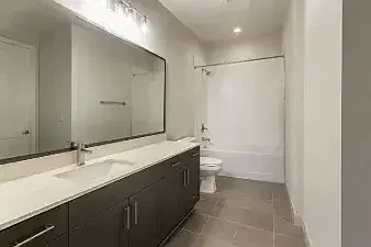 Oakwell Apartments — Photo 4
