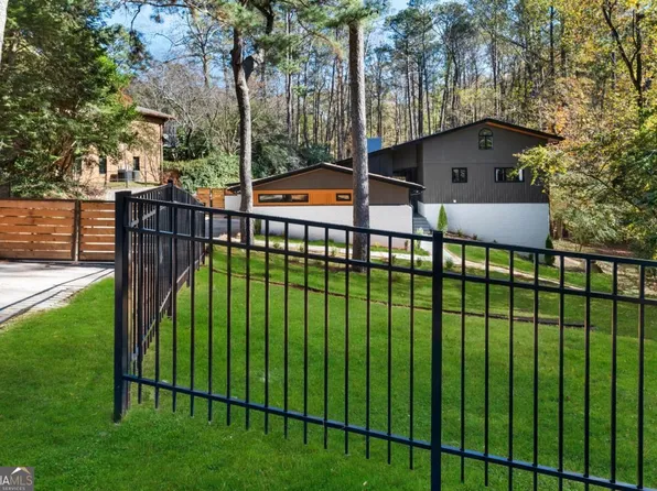 2751 Margaret Mitchell Dr NW, Atlanta, GA 30327