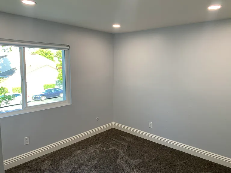 1722 Kingsdown Ct — Photo 18