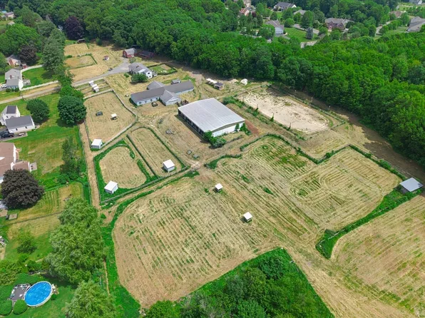 94 Old Westboro Rd, Grafton, MA 01536