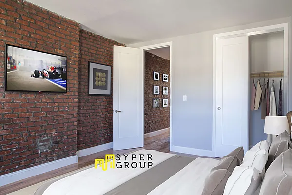 Rented by The Syper Group | media 12